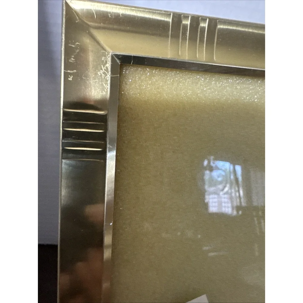 VTG Photo Frame Gold Metal Freestanding Or Hanging Holds 8x10